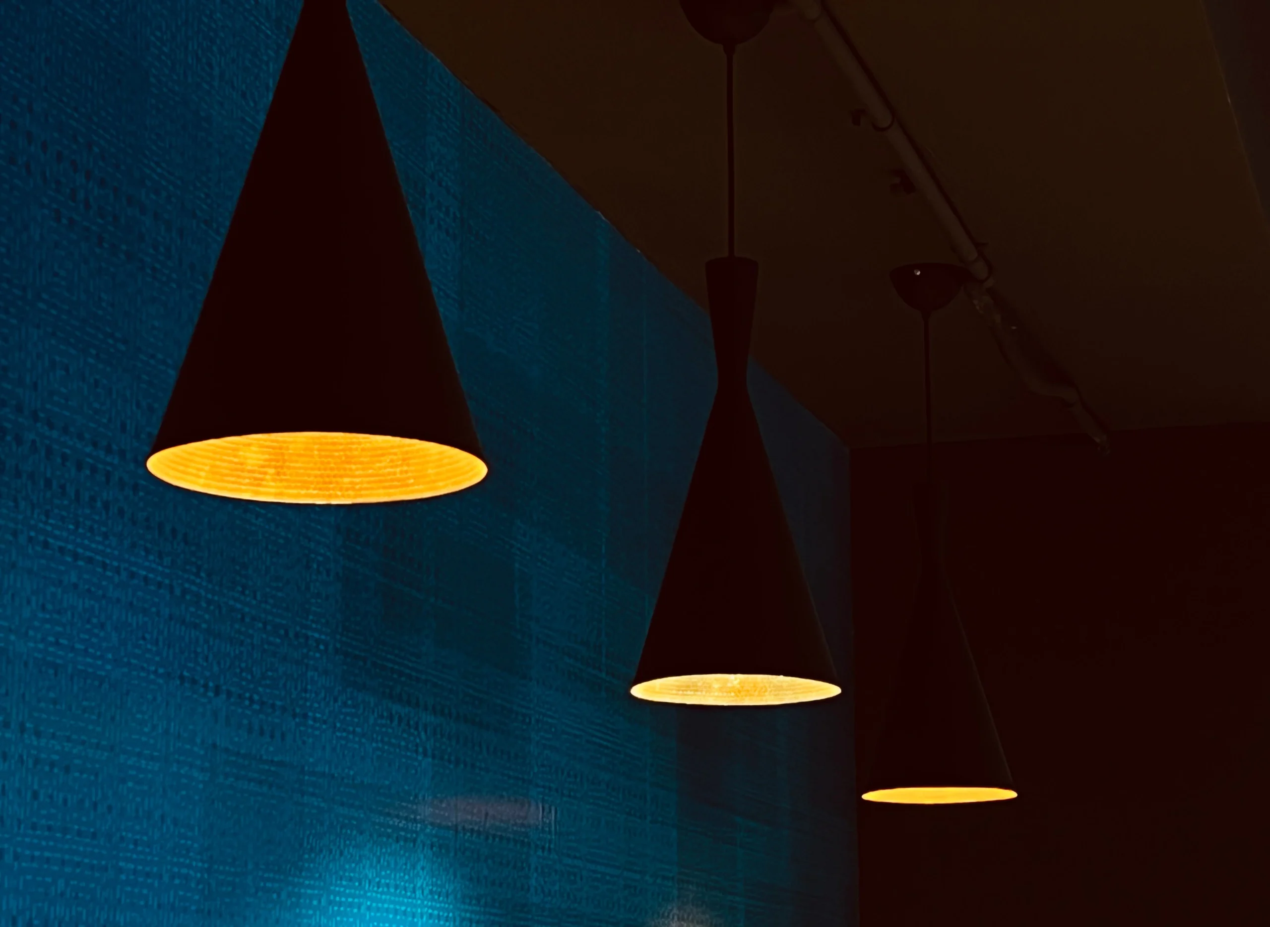 Indoor lighting fixtures